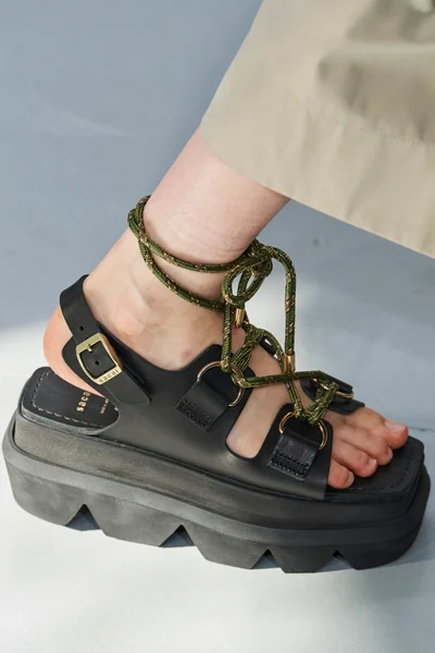 Look 7